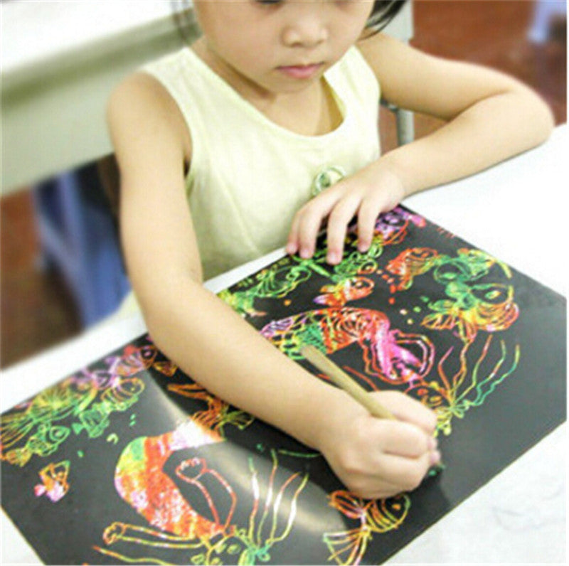 High Quality Size 18x25cm scraping drawing paper painting learning & education toys Environmental protection 10pcs/lot CX678476