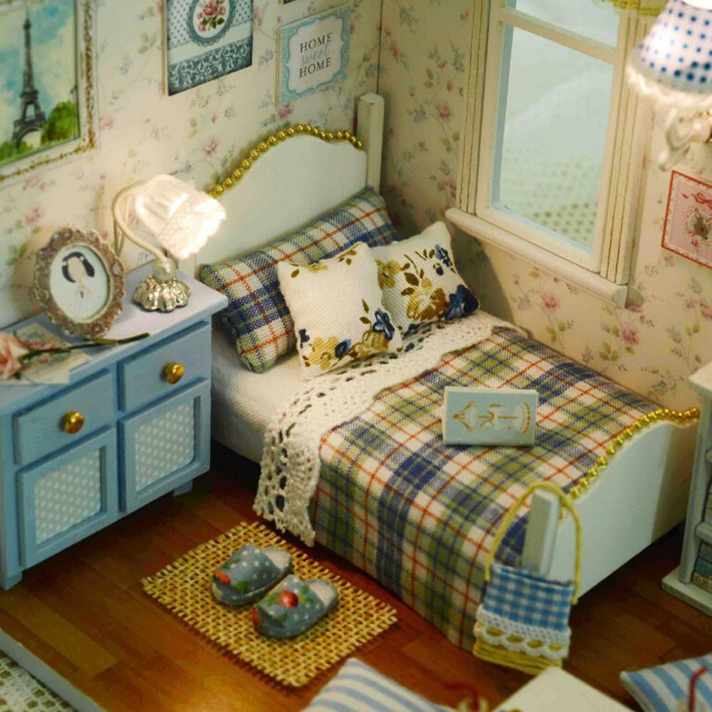 3D Wooden Dollhouse Doll House miniatura miniature Furniture For Children Toys dolls houses Birthday Gift