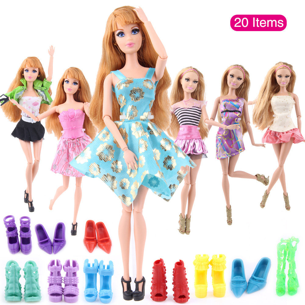 UCanaan Randomly Lot 20 Pcs = 10 Shoes +10 Sets Fashion Outfit Blouse Trousers Dress Shorts Pants Skirt Clothes For Barbie Doll
