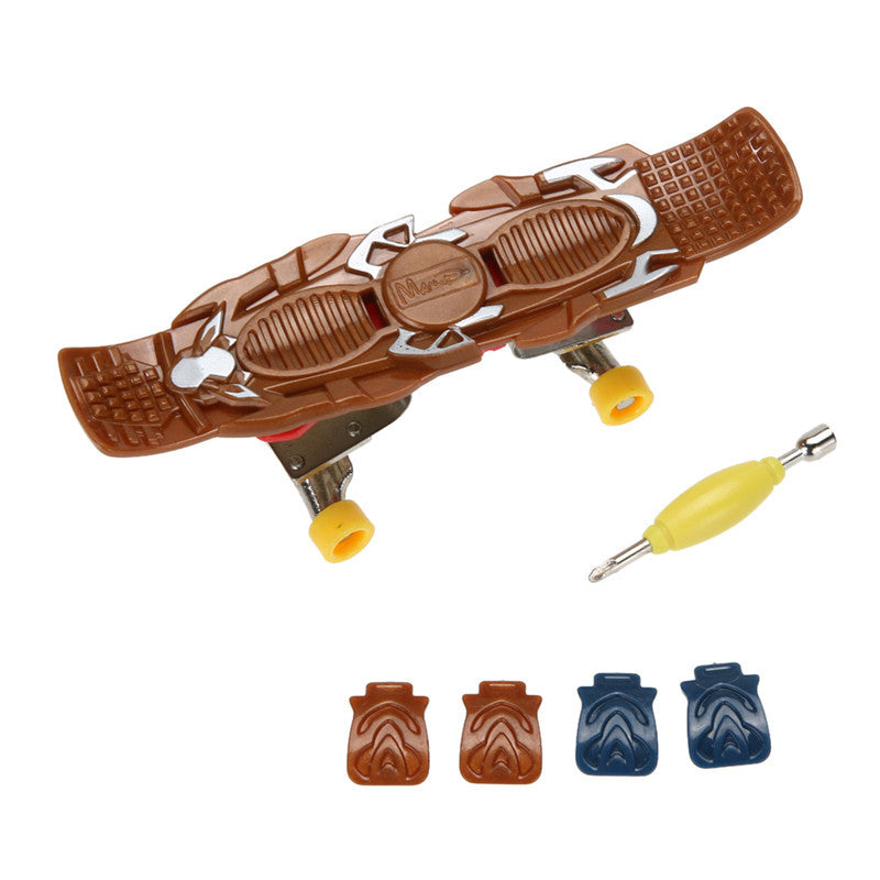 Random Delivery!!! FingerBoard Mini Finger Boards With Retail Box Skate Trucks Finger Skateboard for Kid Toys Children Gift