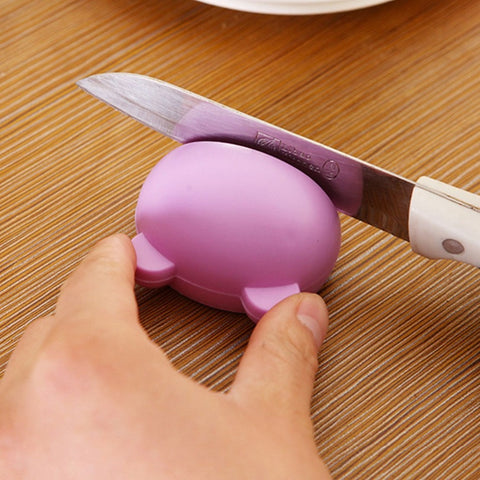 1pc Multifunction Cartoon Design Stable Mini Knife Sharpener Kitchen Tools Grindstone Scissors Kitchen Gadgets