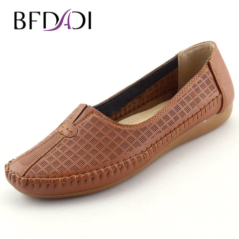 BFDADI Large Size 2016 Women Summer Hole Shoes Slip-on Women Flats Comfort Shoes Women Moccasins Feminine Anti-skid Flats 092