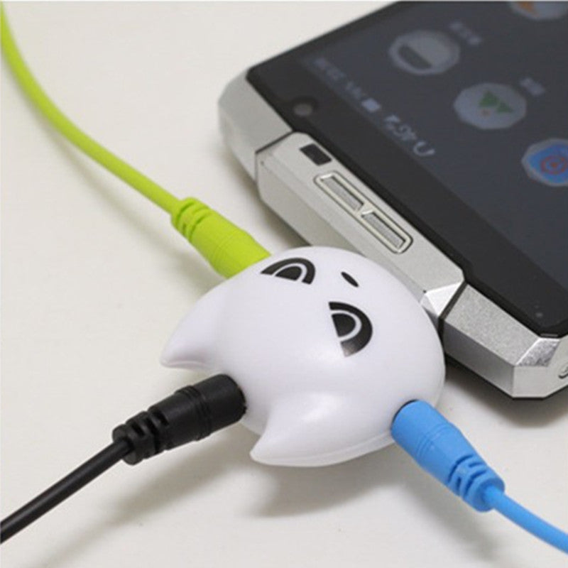 FFFAS 3 in 1 Batman Cute 3.5mm Jack Adapter to Headphone for Samsumg iPhone 5 5S 6 6S plus MP3 Player Earphone Splitter Adapter