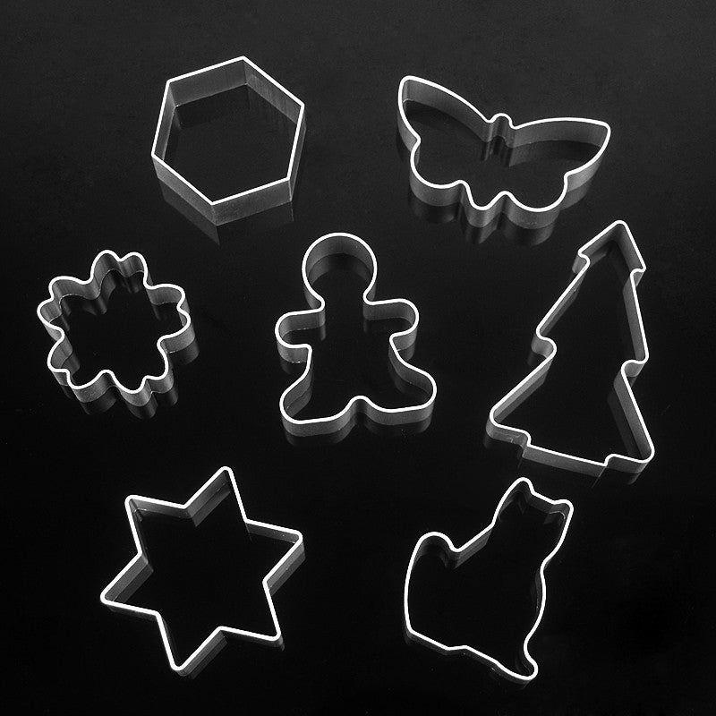 7pcs/lot Christmas Aluminum Biscuit Mold Bakeware Fondant Cake Mold DIY Sugar craft 3D Pastry Cookie Cutters Baking Tools