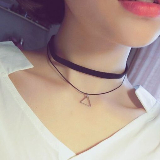 Gothic Lolita Punk Triangle Choker Necklace Black Velvet Steampunk Tattoo Necklaces Torques Jewellery Clavicle Colar Bijoux HOT