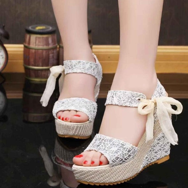 Shoes Women 2017 Summer New Sweet Flowers Buckle Open Toe Wedge Sandals Floral high-heeled Shoes Platform Sandals