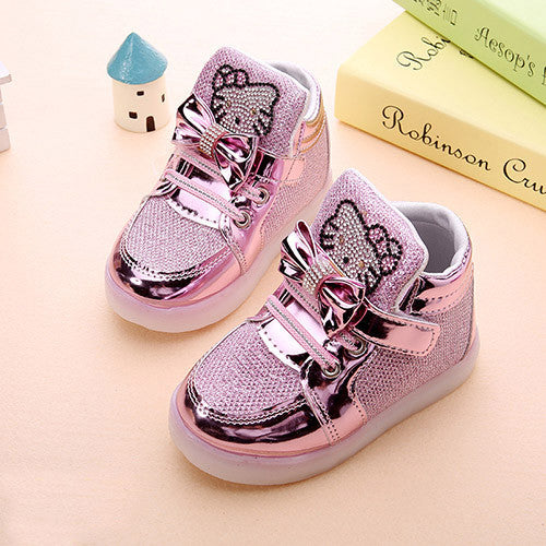 Fashion LED Girls Shoes Baby Shoes Kids Light Up Glowing Sneakers Little Girl Princess Children Shoes Christmas Girl Boots