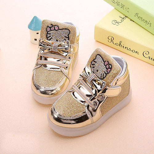 Fashion LED Girls Shoes Baby Shoes Kids Light Up Glowing Sneakers Little Girl Princess Children Shoes Christmas Girl Boots