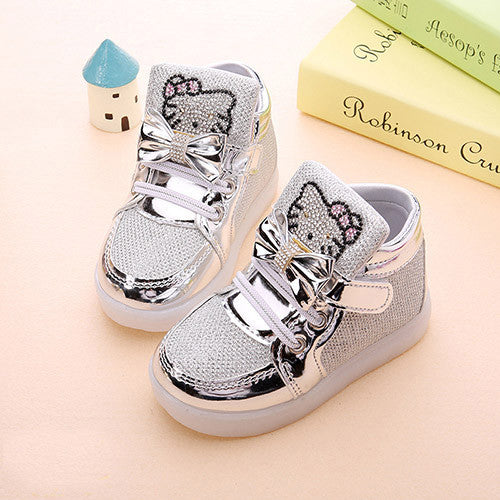 Fashion LED Girls Shoes Baby Shoes Kids Light Up Glowing Sneakers Little Girl Princess Children Shoes Christmas Girl Boots