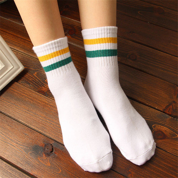 The Classic 6 Color  Women Cotton stripe Socks New Fashion Female Sock Retro Sock Wholesale