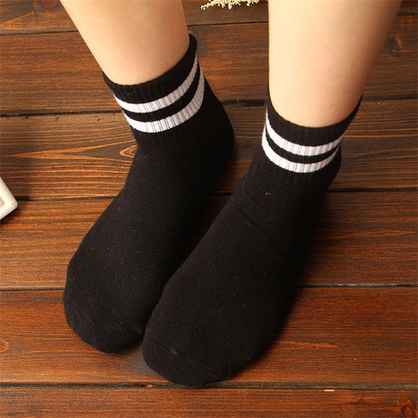 The Classic 6 Color  Women Cotton stripe Socks New Fashion Female Sock Retro Sock Wholesale