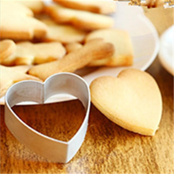 28 choice Cartoon Series Cake Molds Cookie Cutter Garden Stuff Tools Aluminium Alloy Stencil Bakeware Kitchen Dining Accessory