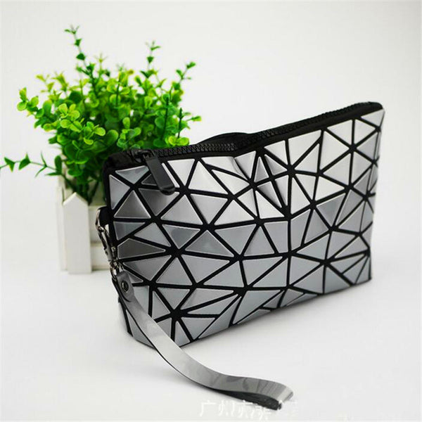 2017 New Japan Baobao Clutch Handbags Messenger Bag Bao Women Make Up Laser Sac Bags Geometry Envelope Clutch Phone Small Bag