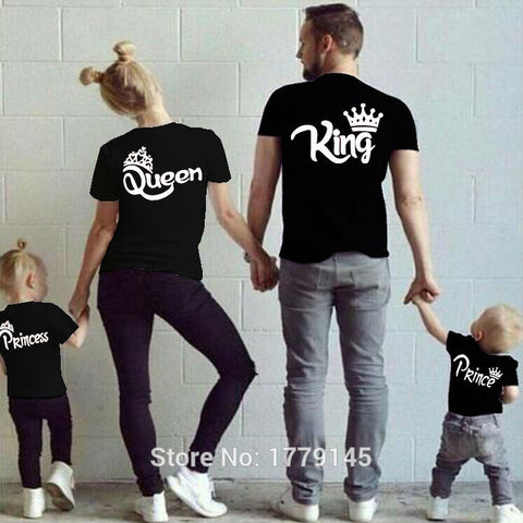 Newest King Queen Prince Princess Family Matching clothes Mother Daughter Outfits Cotton Matching Family shirts DAD SON clothes
