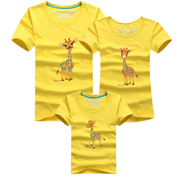 1pcs Fashion Family Look Cartoon giraffe Printed T Shirts 8 Colors Summer Family Clothes Family Matching Outfits Cartoon T-shirt