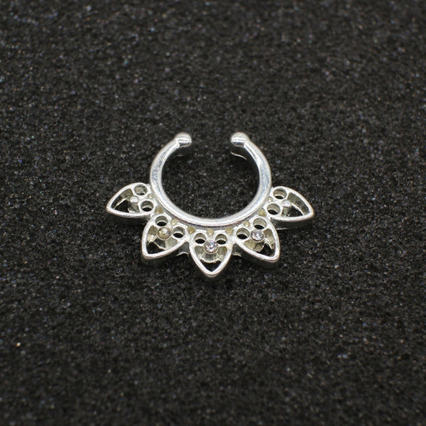 High quality metal fake nose ring Medical titanium jewelry clicker faux septum Piercing clip non Body Hoop For Women wholesale