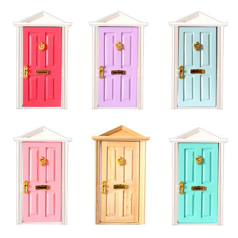 New Arrivals 1:12 Dolls House Miniature Wooden Steepletop Door with Hardware Furniture Toys Dollhouse Decoration Doll Accessory