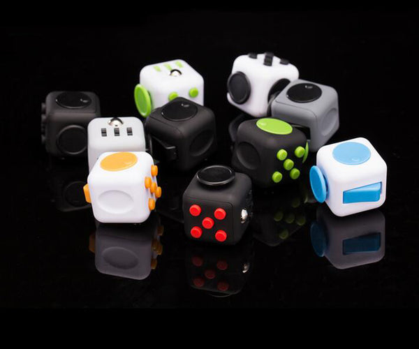 Squeeze Fun Stress Reliever Gifts Fidget Cube Relieves Anxiety and Stress Juguet For Adults Children Fidgetcube Desk Spin Toys