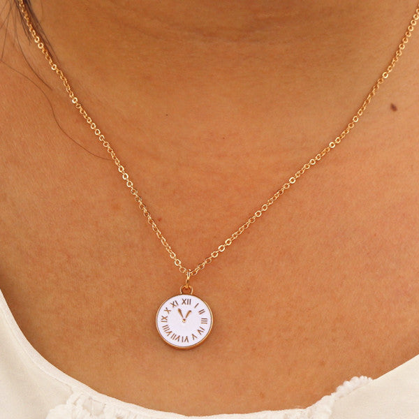 New Minimalist Punk Shell Peace Spider Skeleton Skull Gun Short Clavicle Chain Pendant Necklace for Women Jewelry Statement Gift