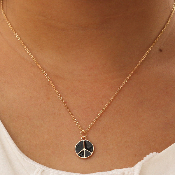 New Minimalist Punk Shell Peace Spider Skeleton Skull Gun Short Clavicle Chain Pendant Necklace for Women Jewelry Statement Gift