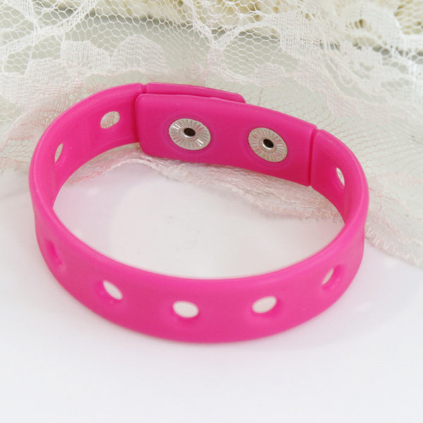 1PCS Random Color Silicone Bracelet Wristbands 19.5CM With Shoe Croc Buckle PVC Shoe Accessories Shoes charms Kid birthday Gifts