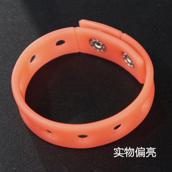1PCS Random Color Silicone Bracelet Wristbands 19.5CM With Shoe Croc Buckle PVC Shoe Accessories Shoes charms Kid birthday Gifts