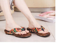 wood sandals 2017 New Fashion Retro Japanese style clogs fashion wooden flip flops slippers Women's clogs slippers h185