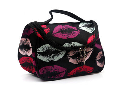 QICAI.YANZI neceser Dot Cosmetic Bag Lady Travel Organizer Accessory Toiletry Zipper 2017 Hot Sale Makeup Bag Holder Bag S386
