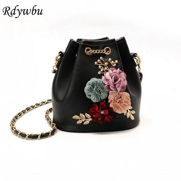 Rdywbu Handmade Flowers Bucket Bags Mini Shoulder Bags With Chain Drawstring Small Cross Body Bags Pearl Bags Leaves Decals H153