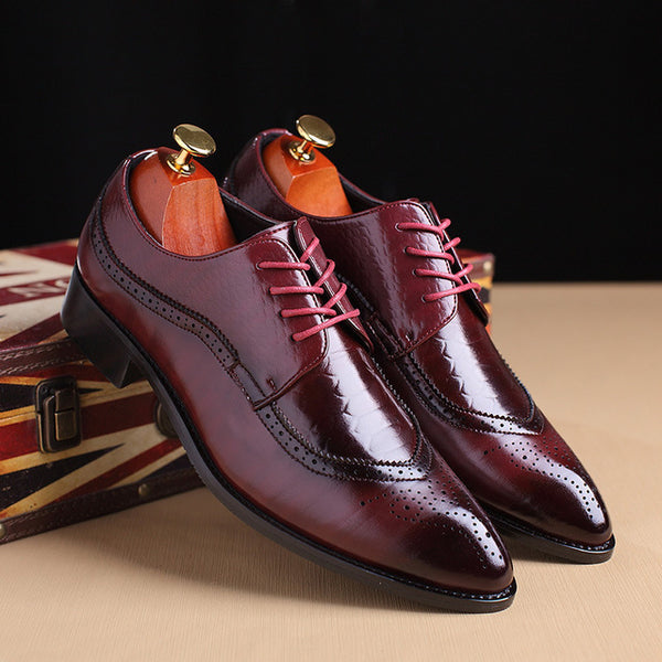 ZXQ New Arrival British Style Men Classic Business Formal Shoes Pointed Toe Retro Bullock Design Men Oxford Dress Shoes