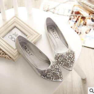 NEW Fashion 2017 Flats Shoes Women Ballet Princess Shoes For Casual Crystal Boat Shoes Rhinestone Women Flats PLUS Size New