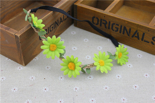 AWAYTR Boho Daisy Hair Bands for Women Hair Accessories New Wreath Headbands Festival Scrunchy Elastic Flower Hair Garland