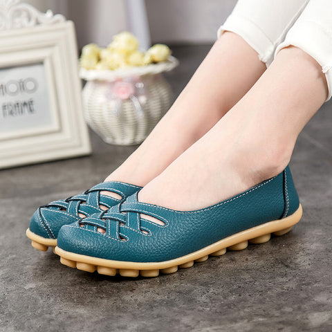 2017 Autumn Fashion PU Leather Women Flats Moccasins Comfortable Summer Woman Shoes Cut-outs Loafers Woman Casual Shoes ST181