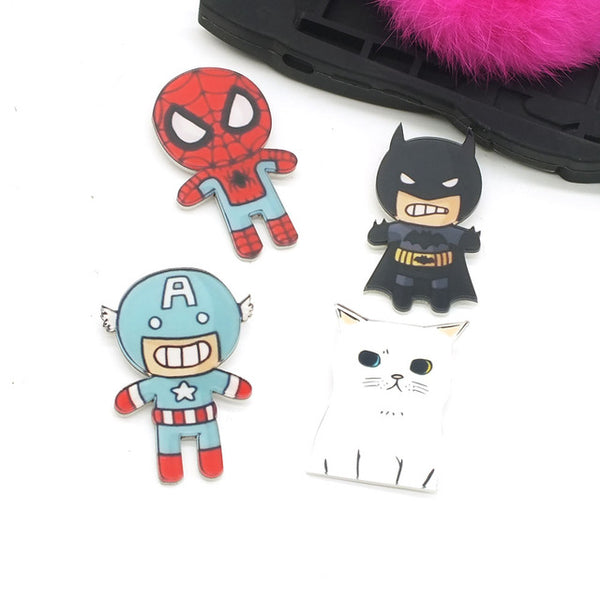 Zoeber 4 PCS/SET divertidos Anime brooches pins Cartoon bag broche Batman Spiderman brooch Chlidren femme women brooches animal