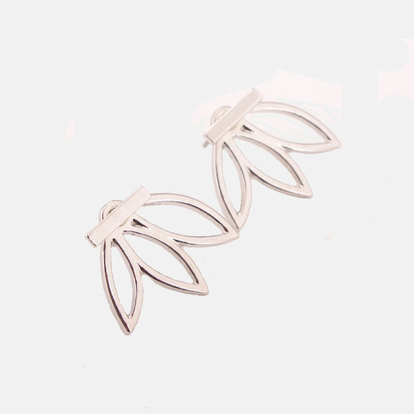 AE-CANFLY Fashion Design Earrings for Women Hollow Out Leaf Flower Stud Earrings Simple Metal Ear Jewelry 2A3004