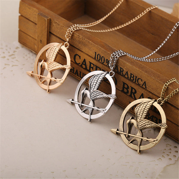 2016 New Hot Selling European and American popular Retro Punk Style hunger game bird Necklace for men and women wholesale